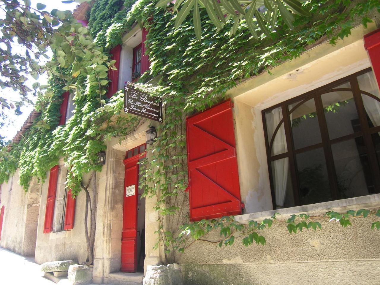 Hotel Les Remparts Venasque Exterior photo